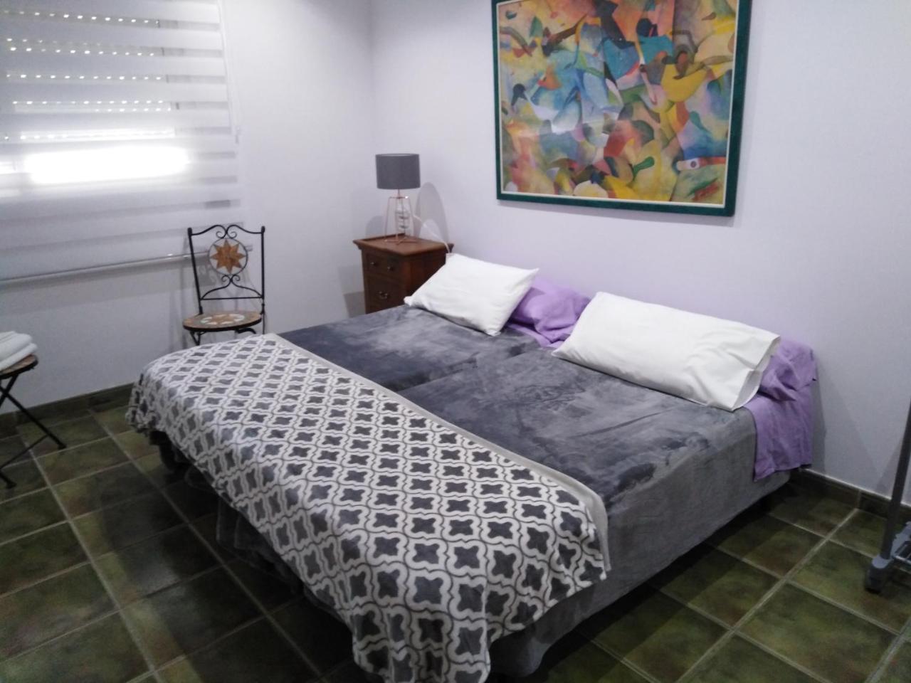 Private Rooms - Airport Sant Boi de Llobregat Eksteriør billede